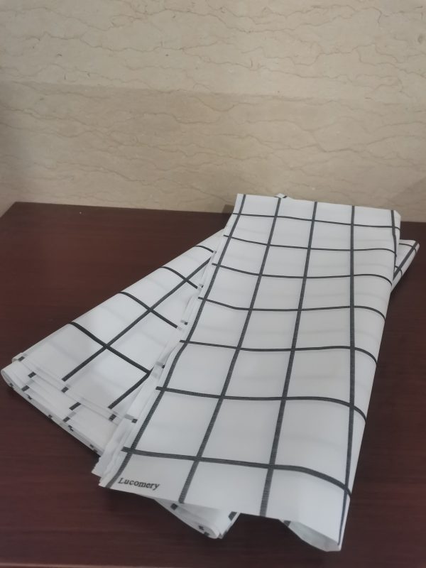 Lucomery Tablecloths, washable, wrinkle resistant, high-quality polyester fabric Supply