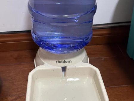 chddorn Automatic pet water dispenser, perfect for busy pet parents, small and medium-sized pets Cheap