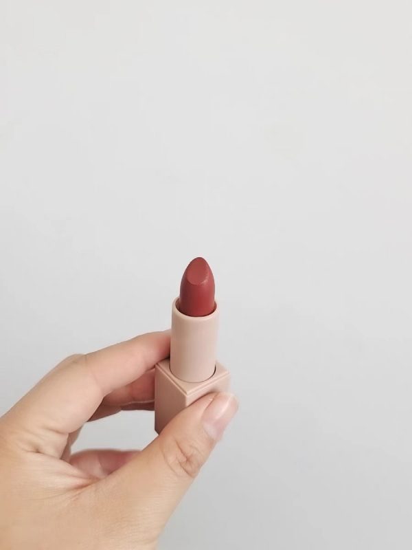 Lulisaa lipsticks, matte finish - high pigment color Hot on Sale